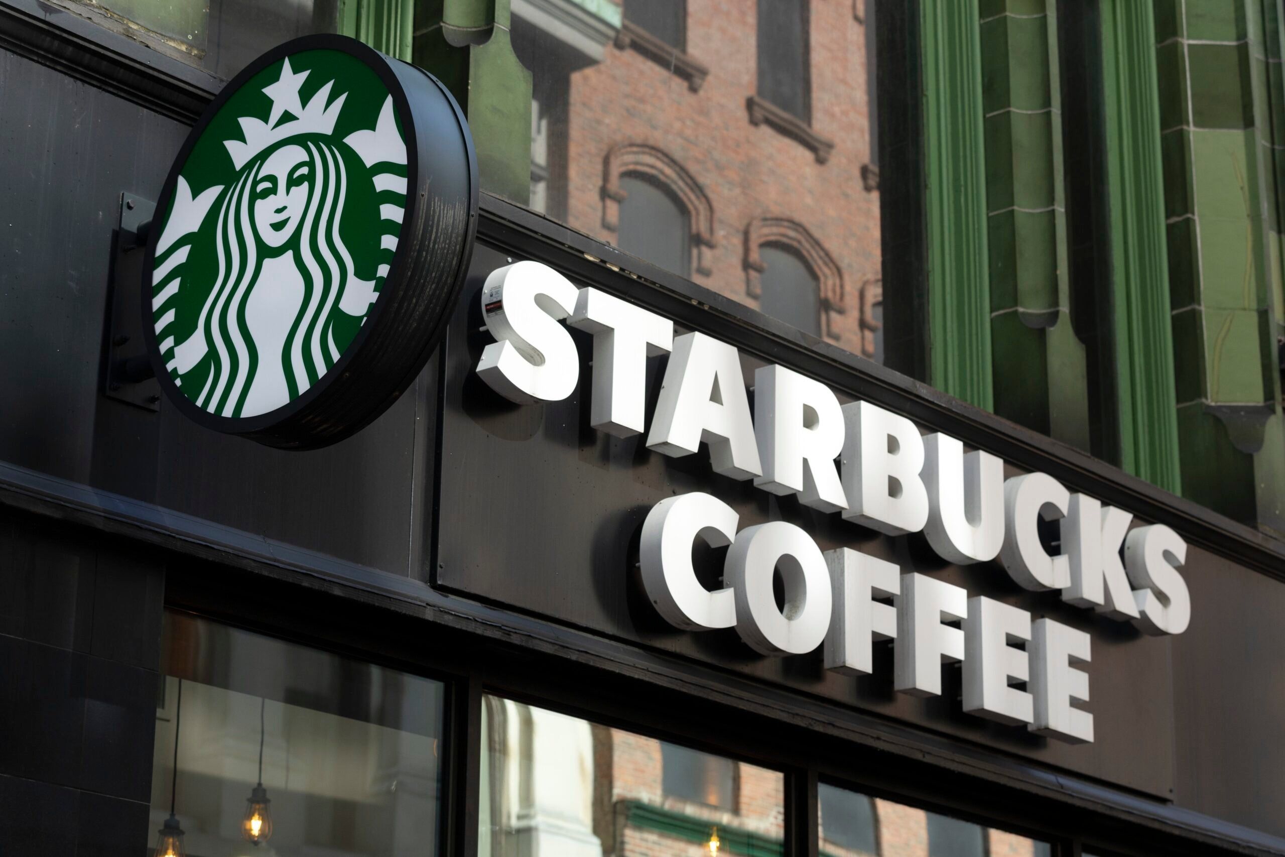 Starbucks Informa que apenas 40 de suas lojas estão em shopping centers