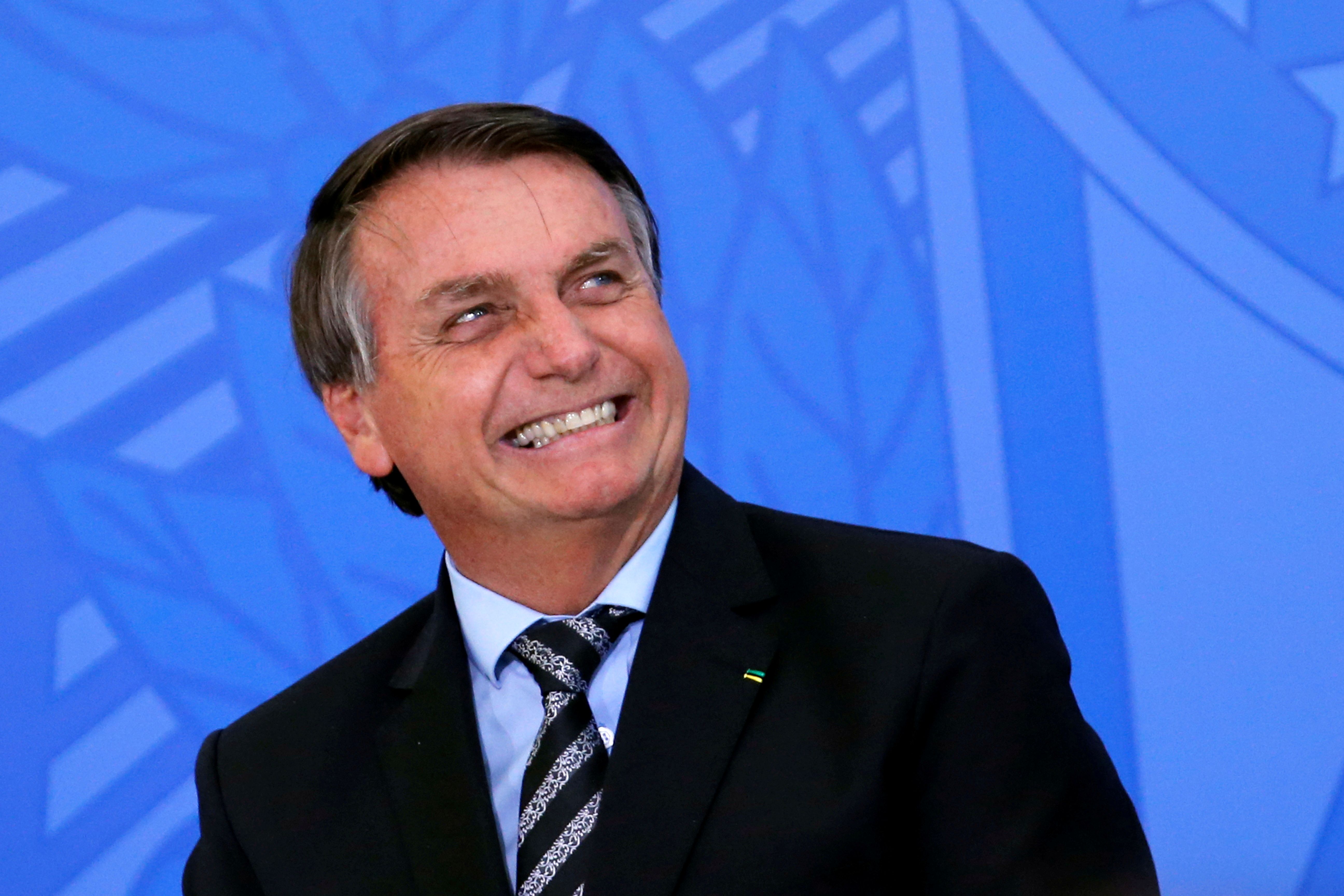 Bolsonaro acaba de ser internado em estado grave