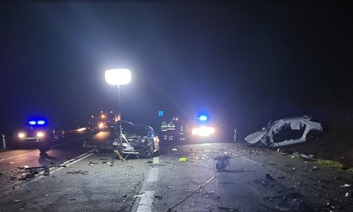Dois mortos e um ferido grave em colisão entre quatro veículos no IP2 em Évora